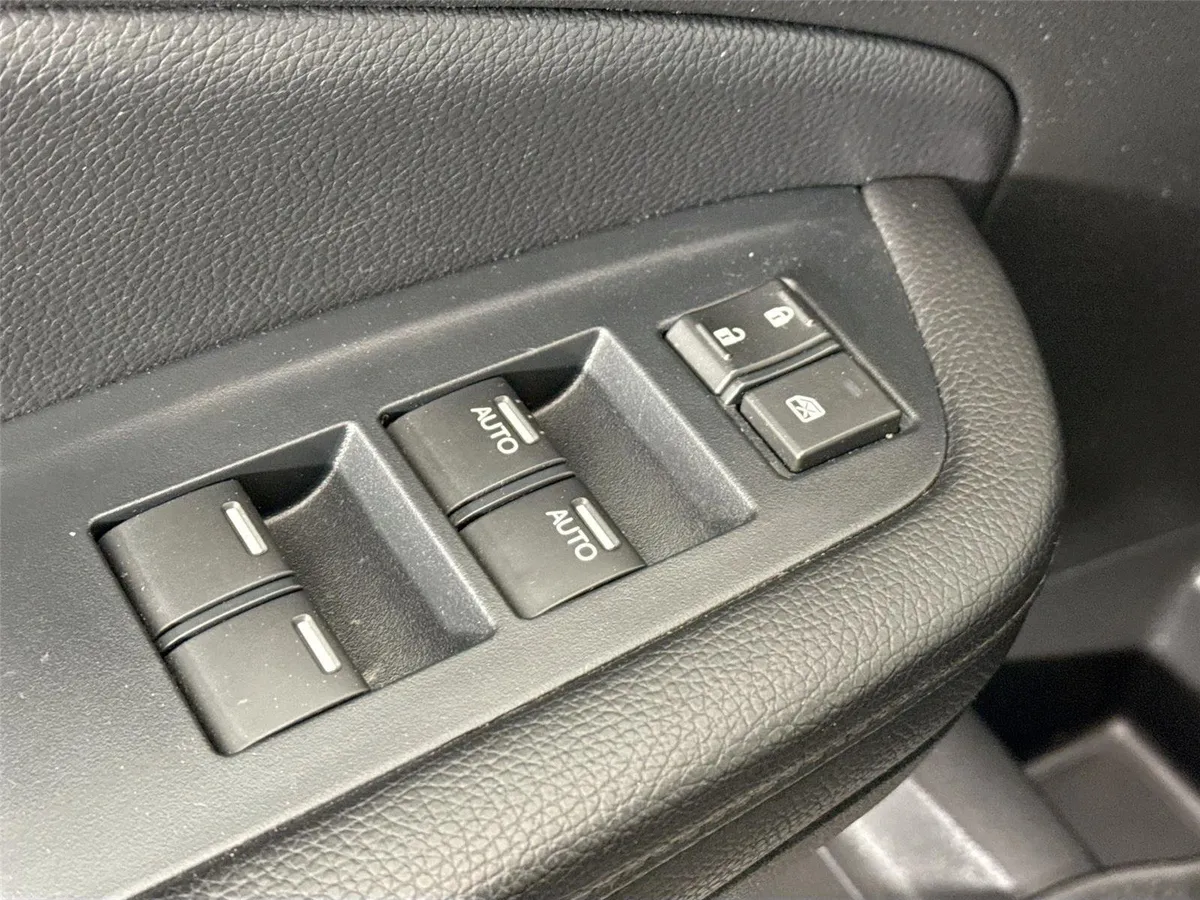 2022 Honda Pilot Sport thumbnail 26
