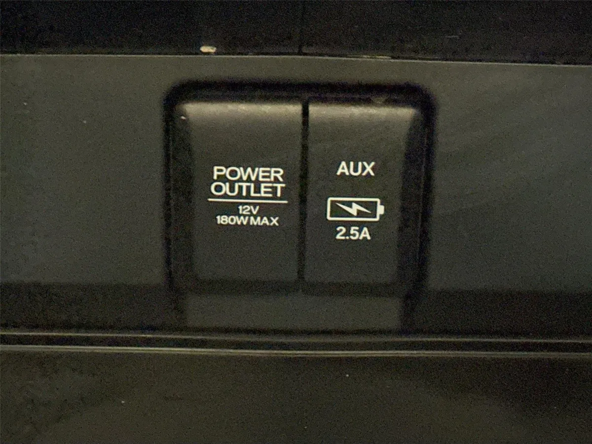 2022 Honda Pilot Sport thumbnail 32