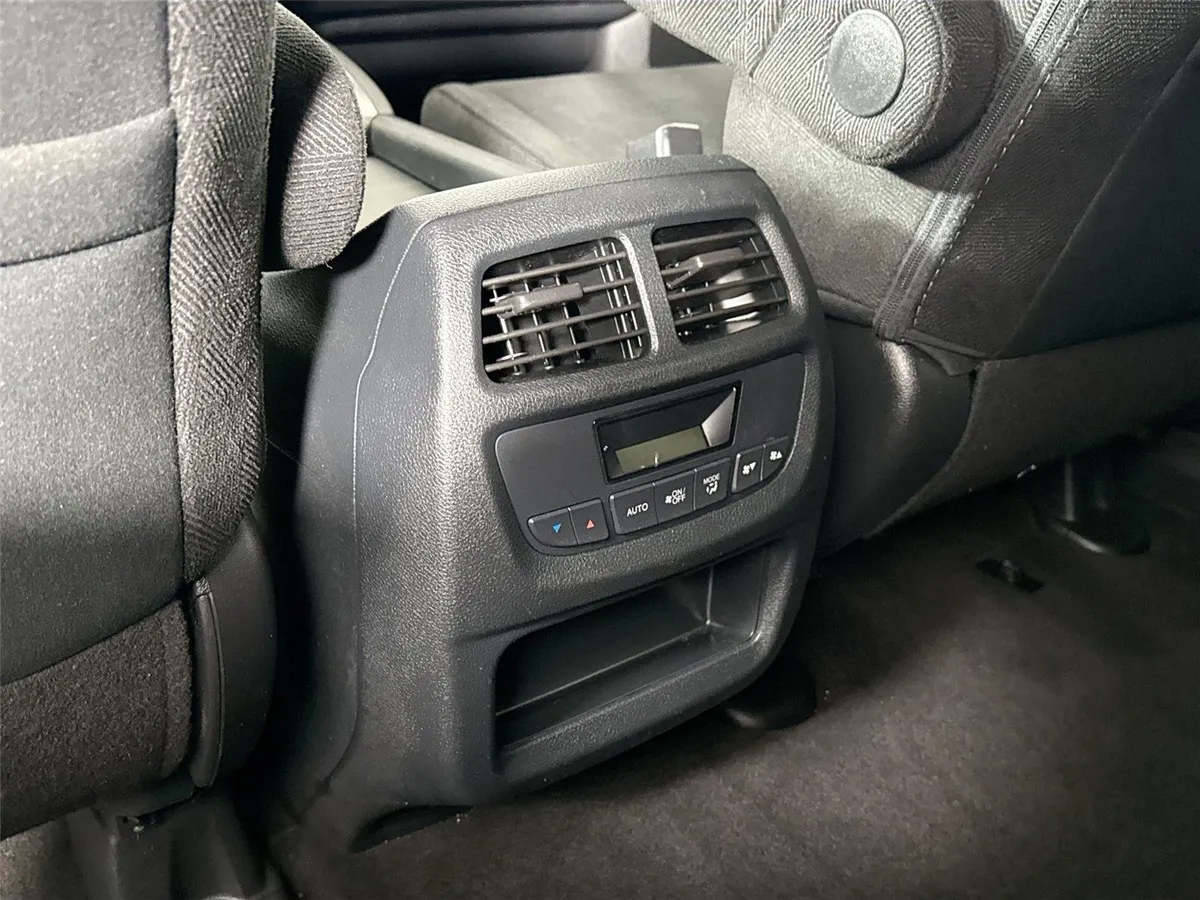 2022 Honda Pilot Sport thumbnail 33