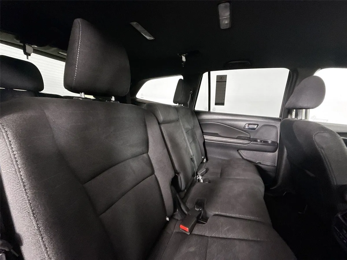 2022 Honda Pilot Sport thumbnail 37