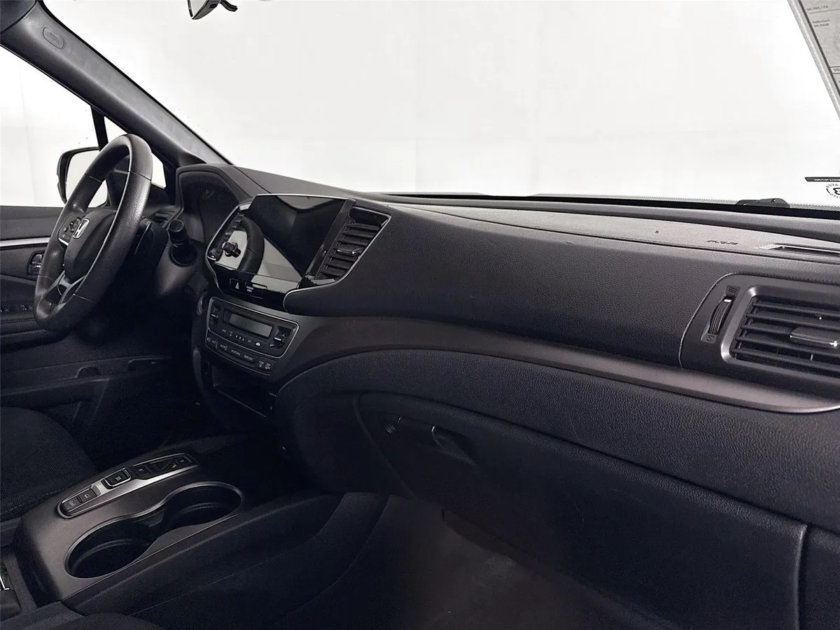 2022 Honda Pilot Sport thumbnail 39