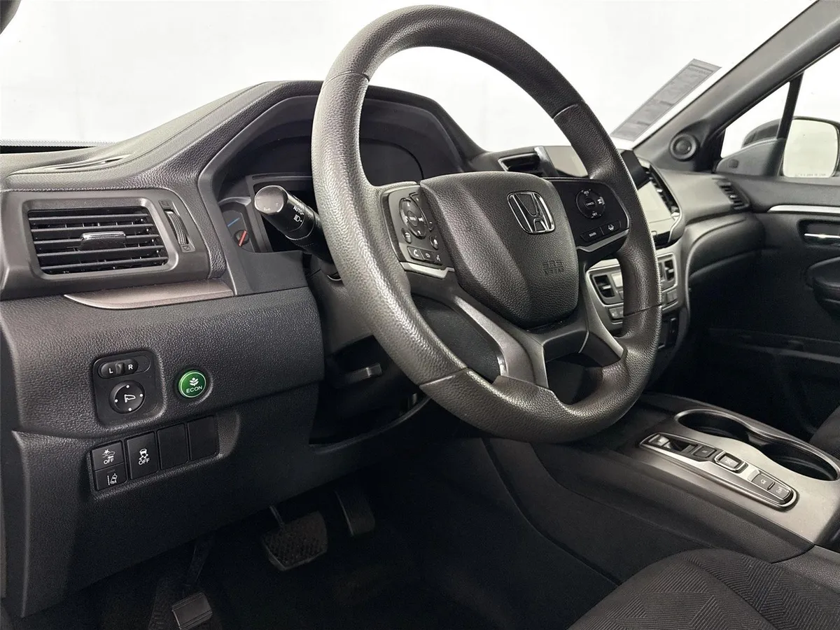 2022 Honda Pilot Sport thumbnail 4