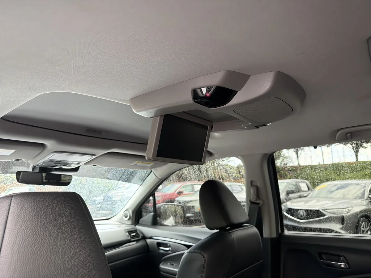2022 Honda Pilot Touring 7-Passenger thumbnail 25