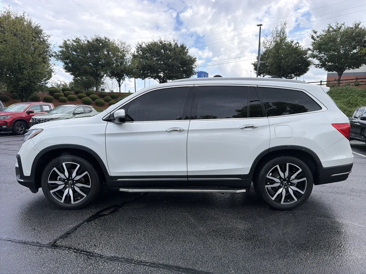 2022 Honda Pilot Touring 7-Passenger thumbnail 28