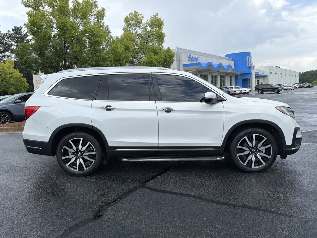 2022 Honda Pilot Touring 7-Passenger thumbnail 34