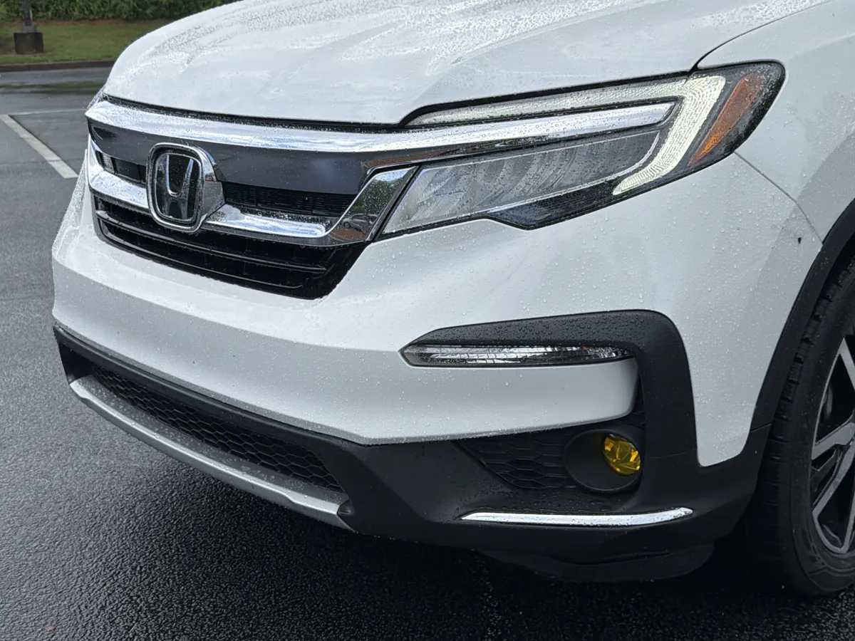 2022 Honda Pilot Touring 7-Passenger thumbnail 37