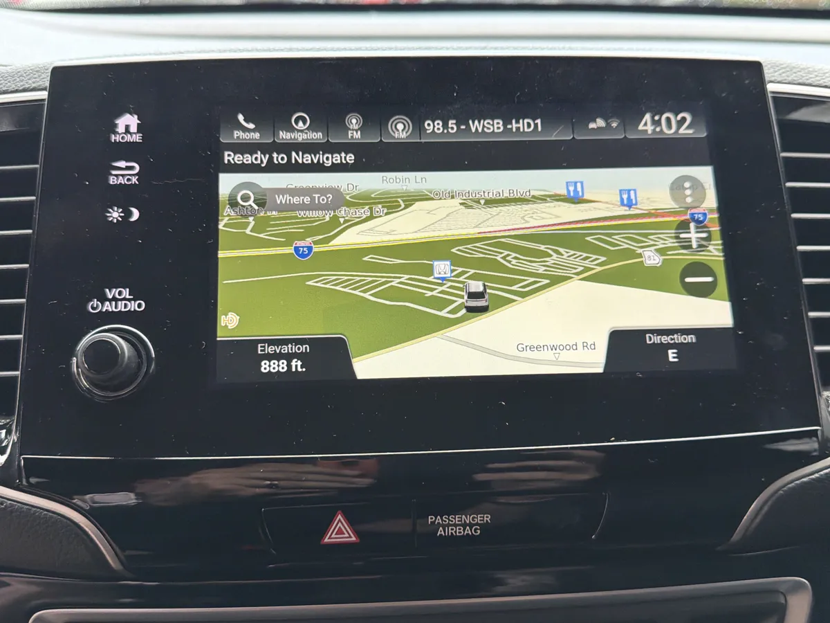 2022 Honda Pilot Touring 7-Passenger thumbnail 8