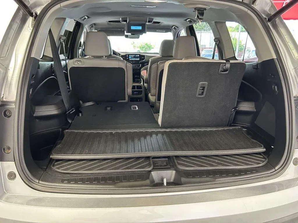 2022 Honda Pilot Touring thumbnail 12