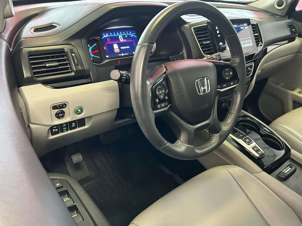 2022 Honda Pilot Touring thumbnail 13