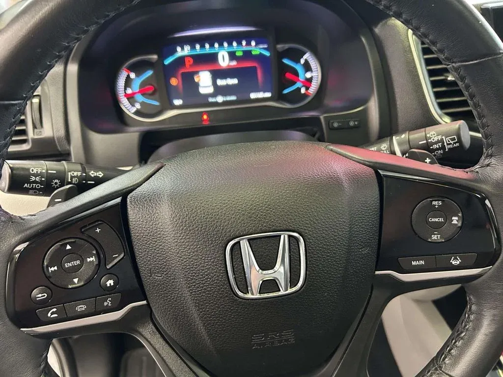 2022 Honda Pilot Touring thumbnail 22