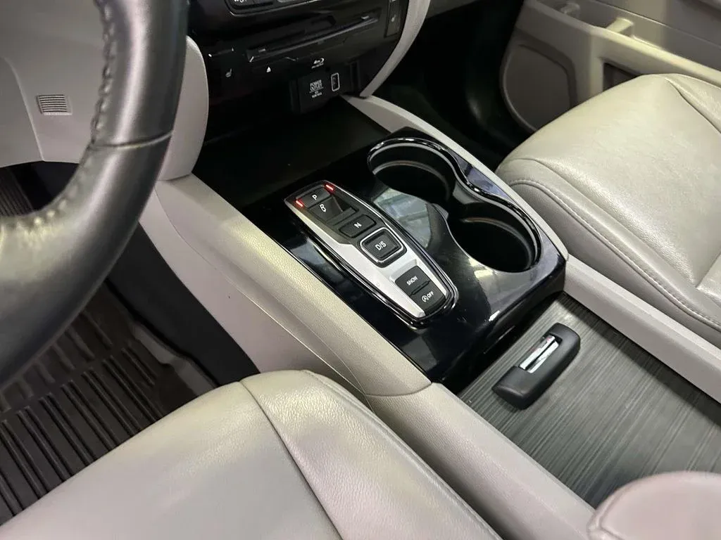 2022 Honda Pilot Touring thumbnail 23