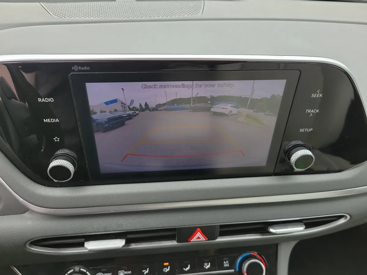 2022 Hyundai Sonata SE thumbnail 10