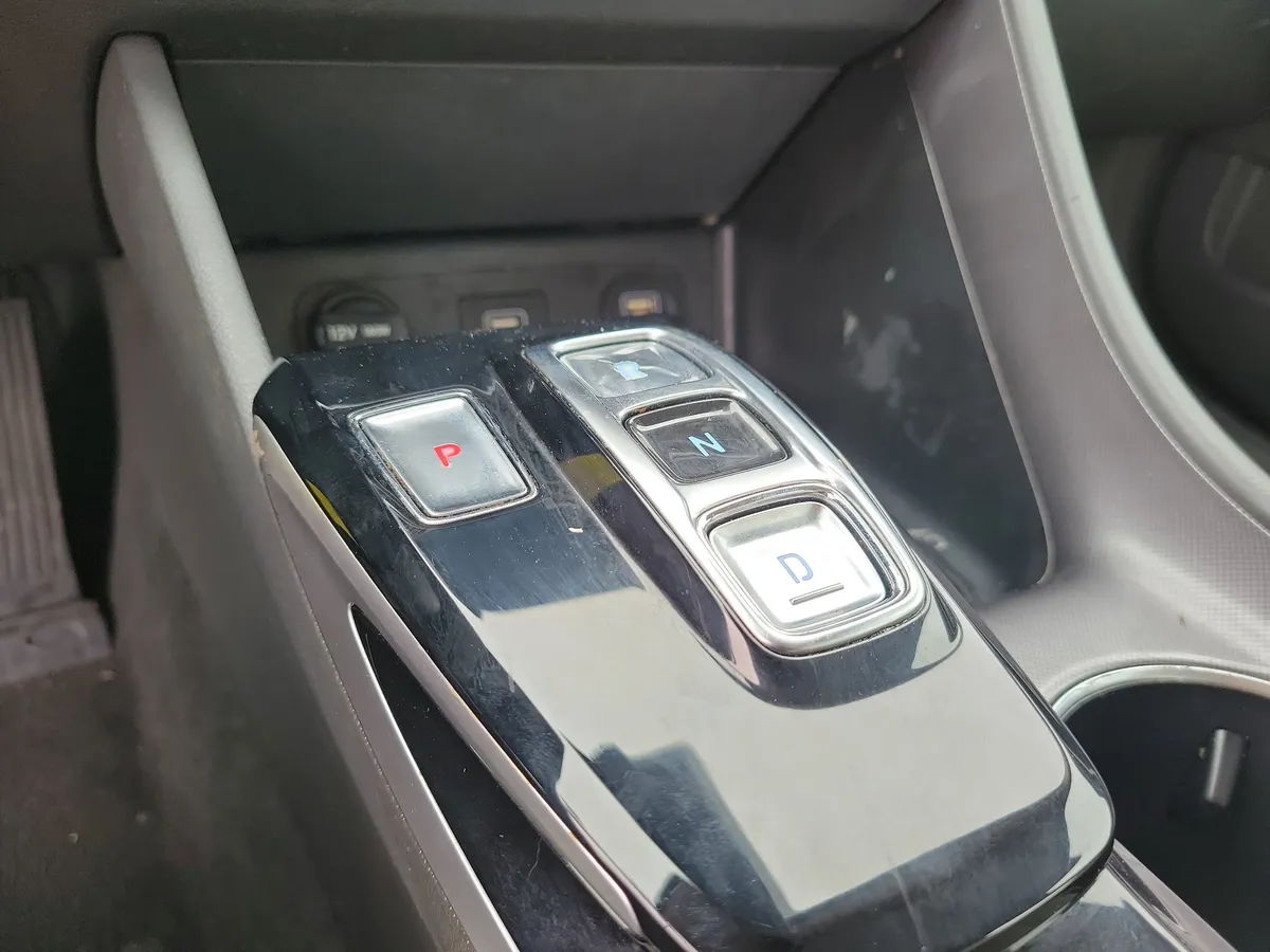 2022 Hyundai Sonata SE thumbnail 12