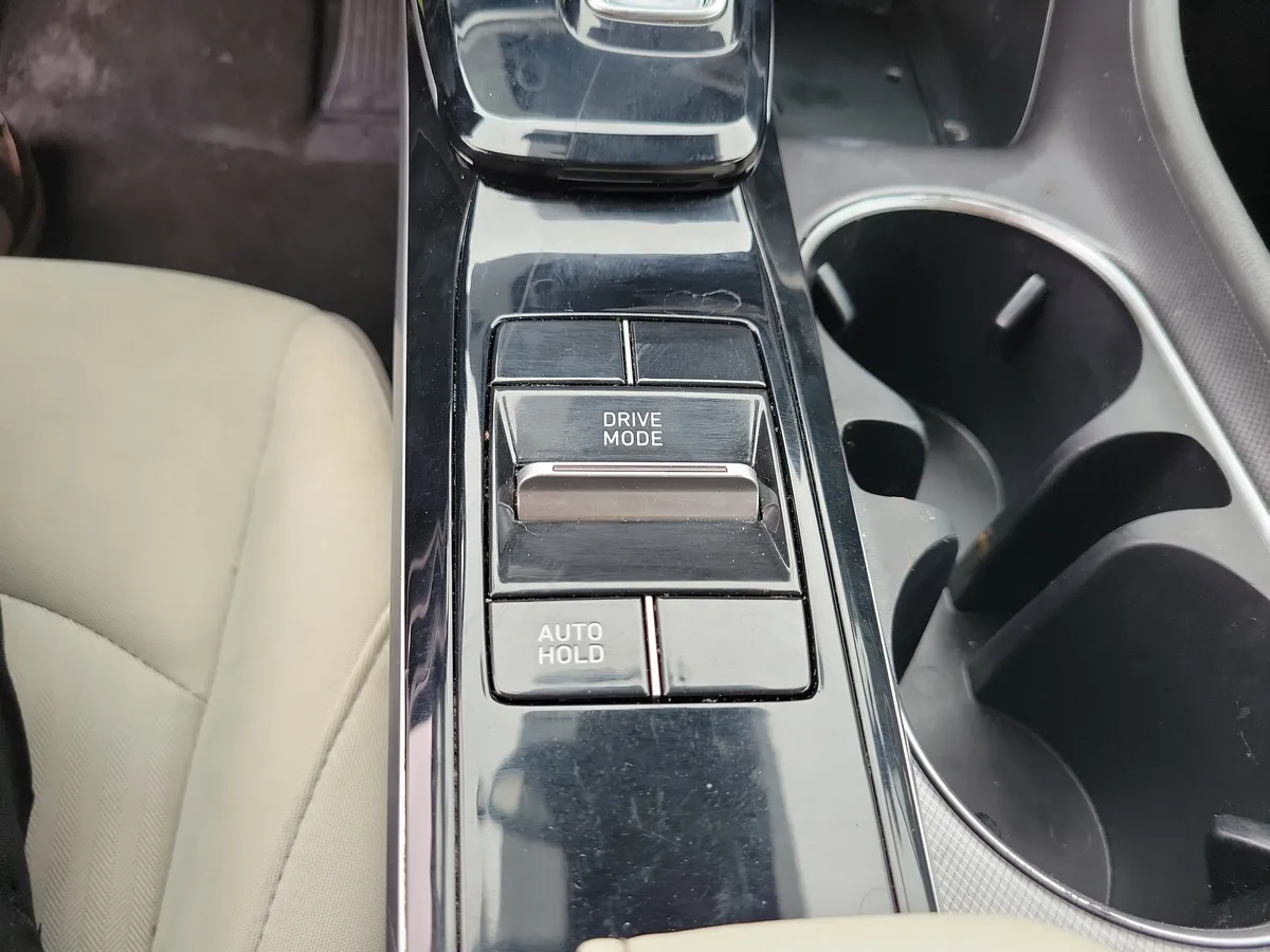 2022 Hyundai Sonata SE thumbnail 13