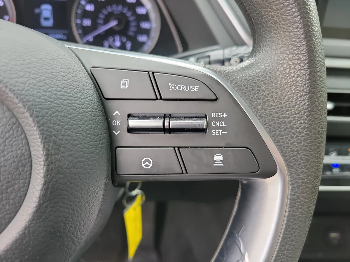 2022 Hyundai Sonata SE thumbnail 16