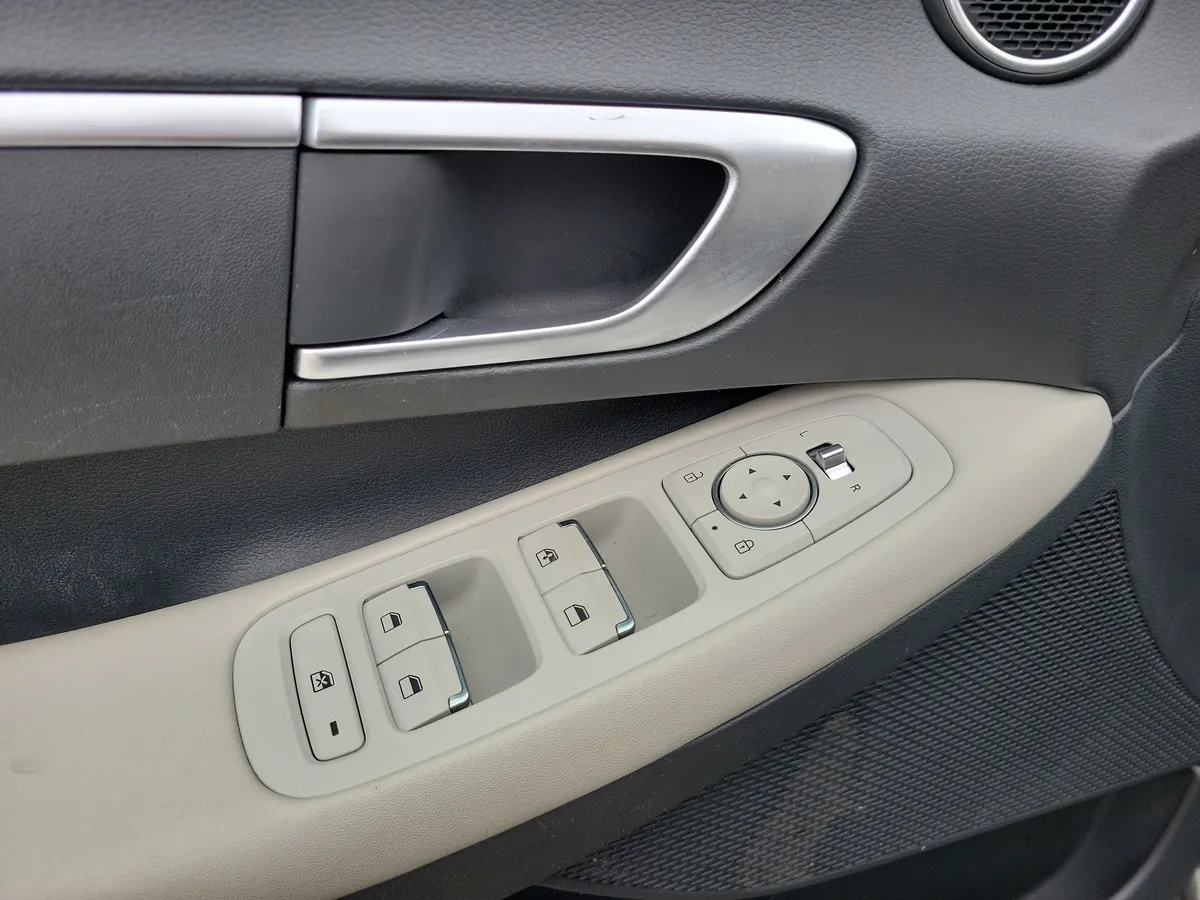 2022 Hyundai Sonata SE thumbnail 20