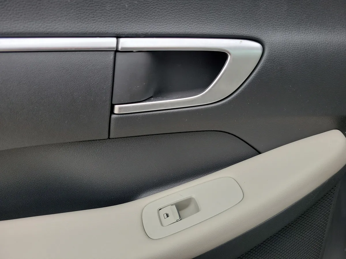 2022 Hyundai Sonata SE thumbnail 22