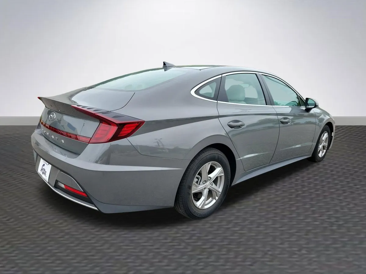 2022 Hyundai Sonata SE thumbnail 5