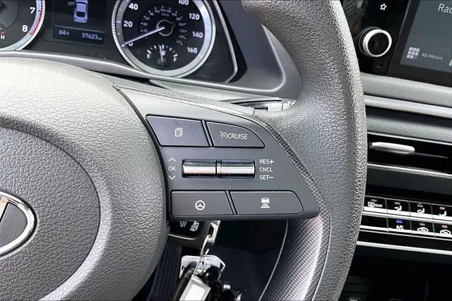 2022 Hyundai Sonata SE thumbnail 11