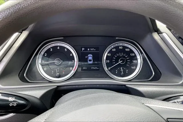 2022 Hyundai Sonata SE thumbnail 12