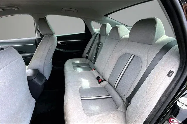 2022 Hyundai Sonata SE thumbnail 19