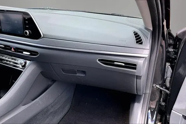 2022 Hyundai Sonata SE thumbnail 21
