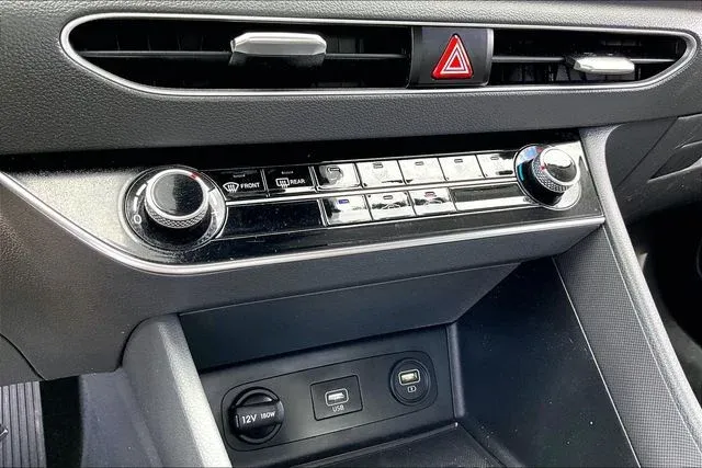2022 Hyundai Sonata SE thumbnail 23