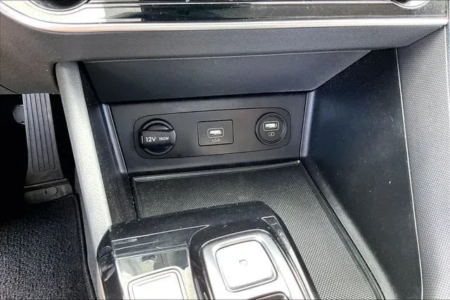 2022 Hyundai Sonata SE thumbnail 24