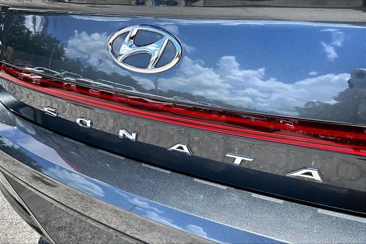 2022 Hyundai Sonata SEL Plus thumbnail 10