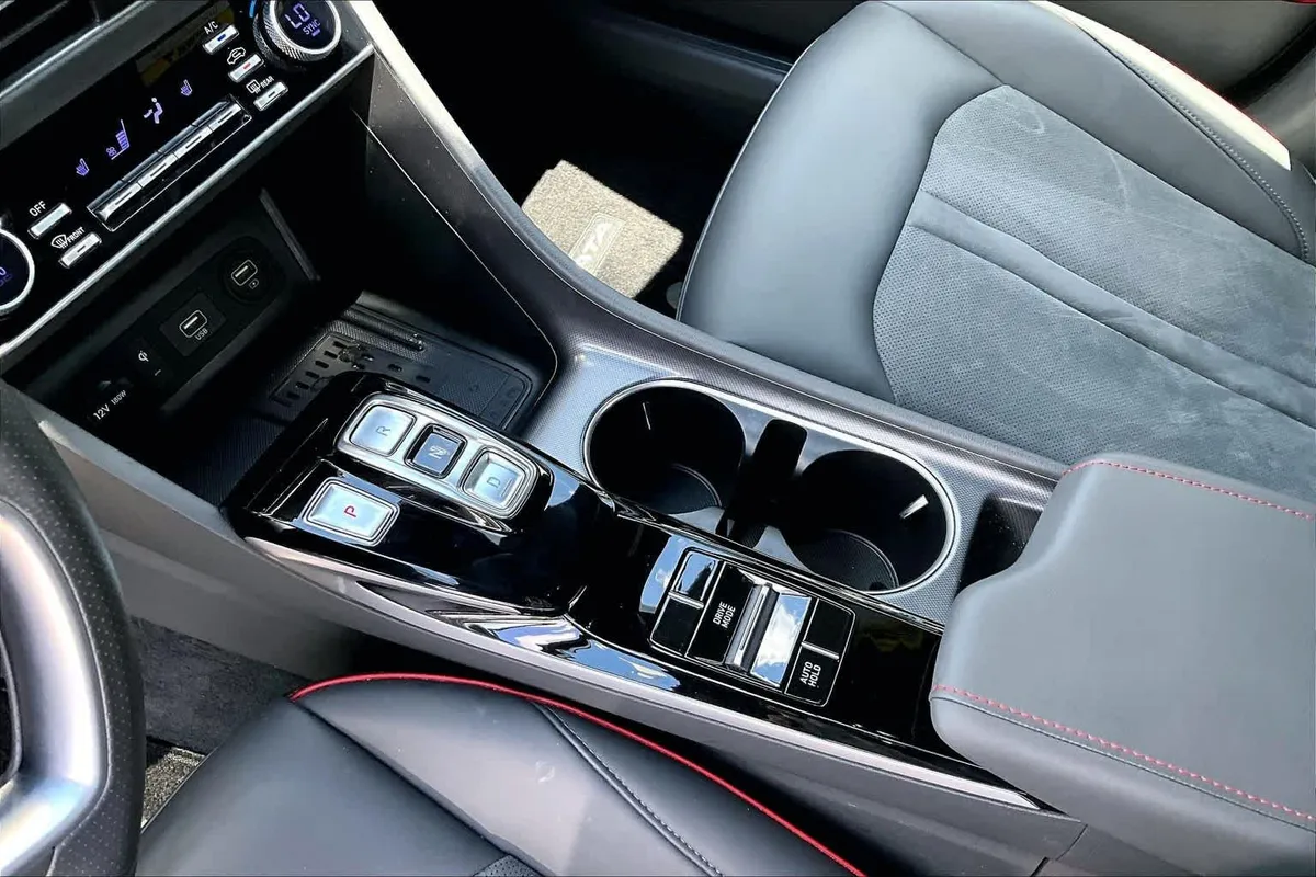 2022 Hyundai Sonata SEL Plus thumbnail 17