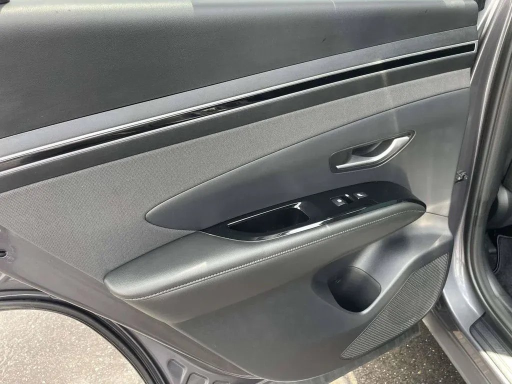 2022 Hyundai Tucson Limited thumbnail 11