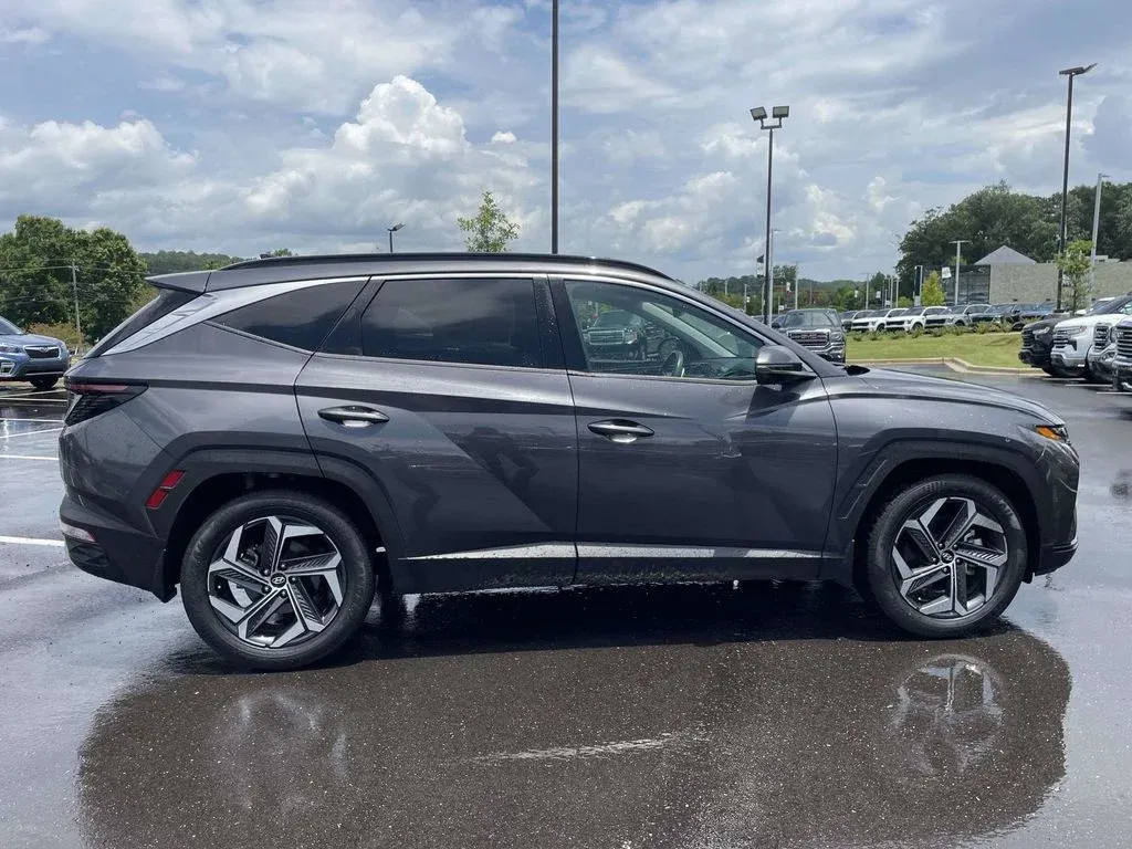 2022 Hyundai Tucson Limited thumbnail 2