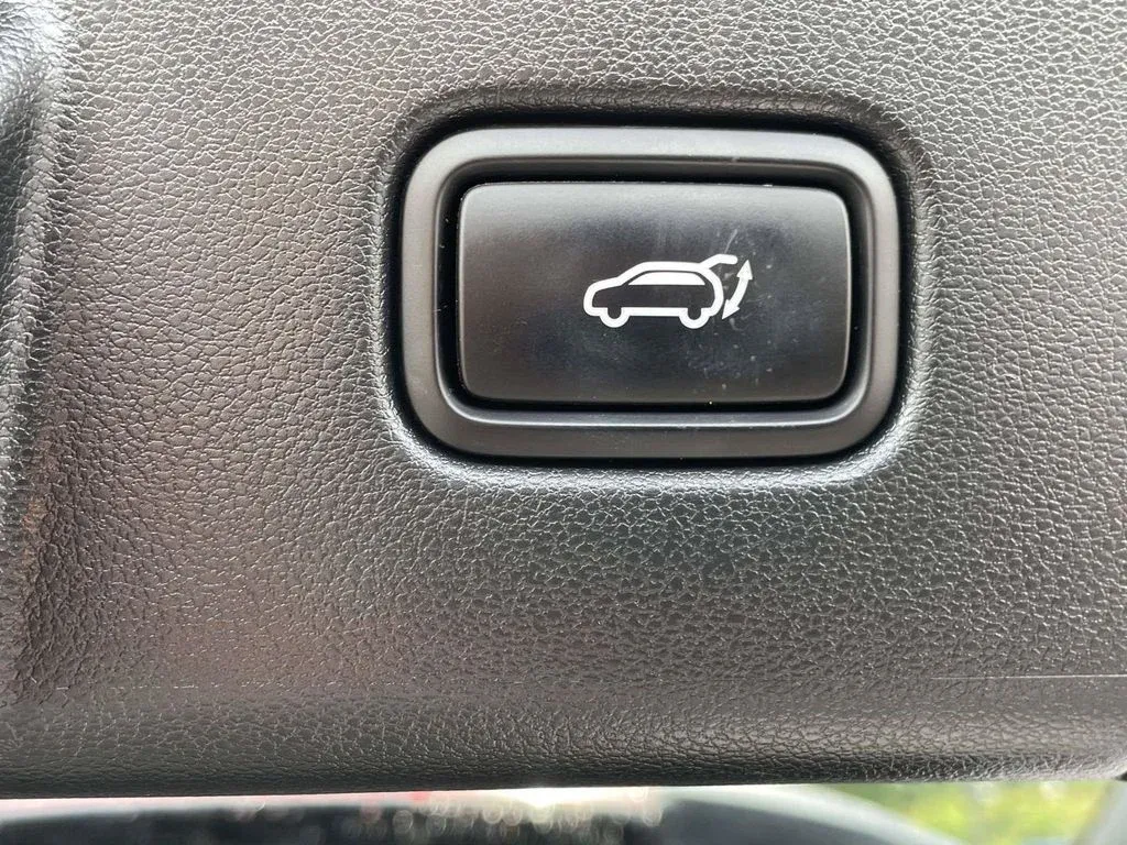 2022 Hyundai Tucson Limited thumbnail 28