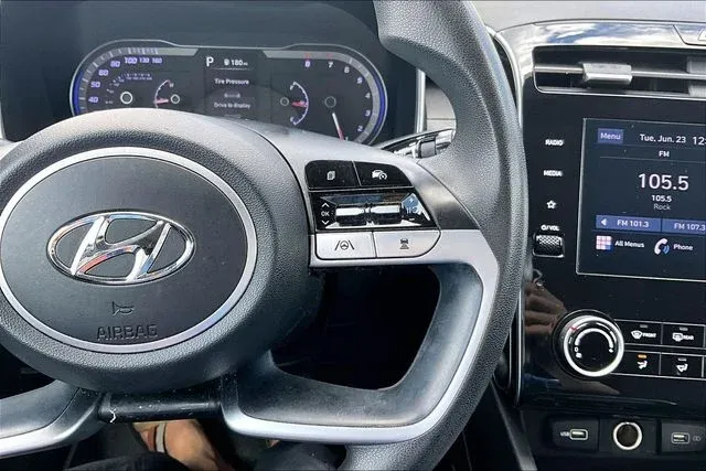 2022 Hyundai Tucson SEL thumbnail 11