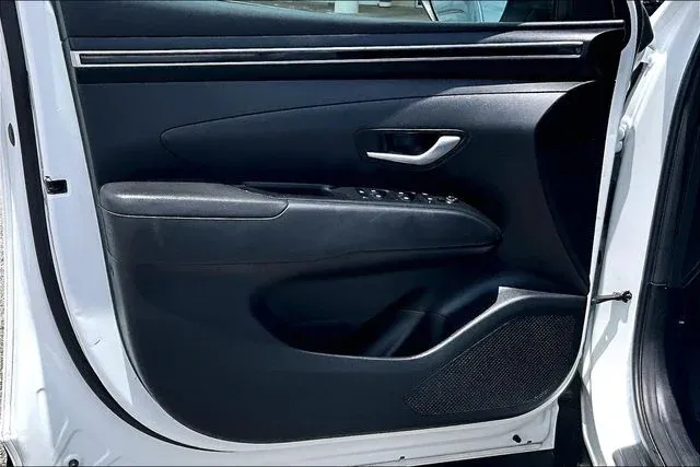 2022 Hyundai Tucson SEL thumbnail 17