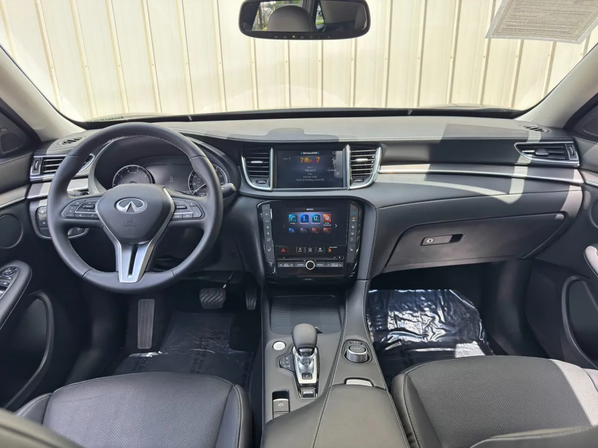 2022 INFINITI QX50 Luxe thumbnail 12
