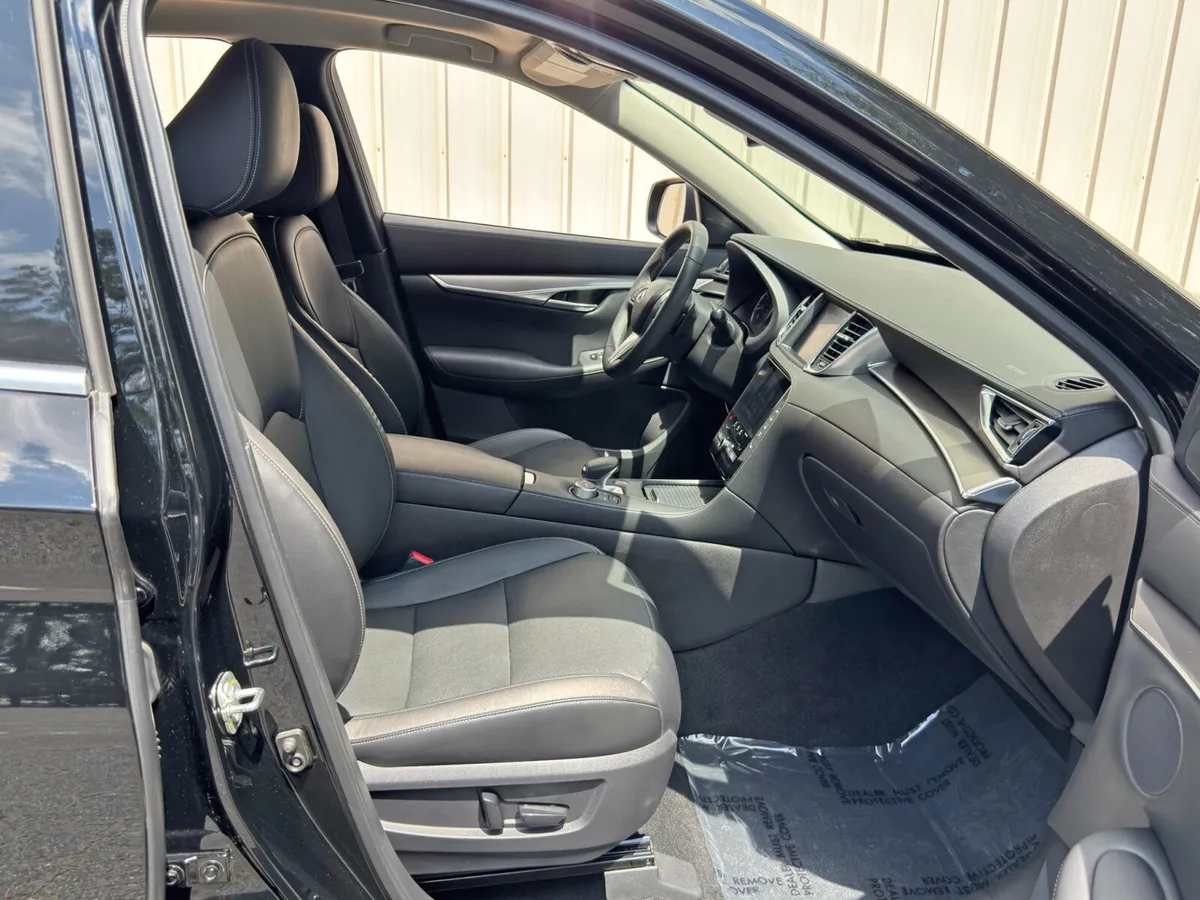 2022 INFINITI QX50 Luxe thumbnail 15