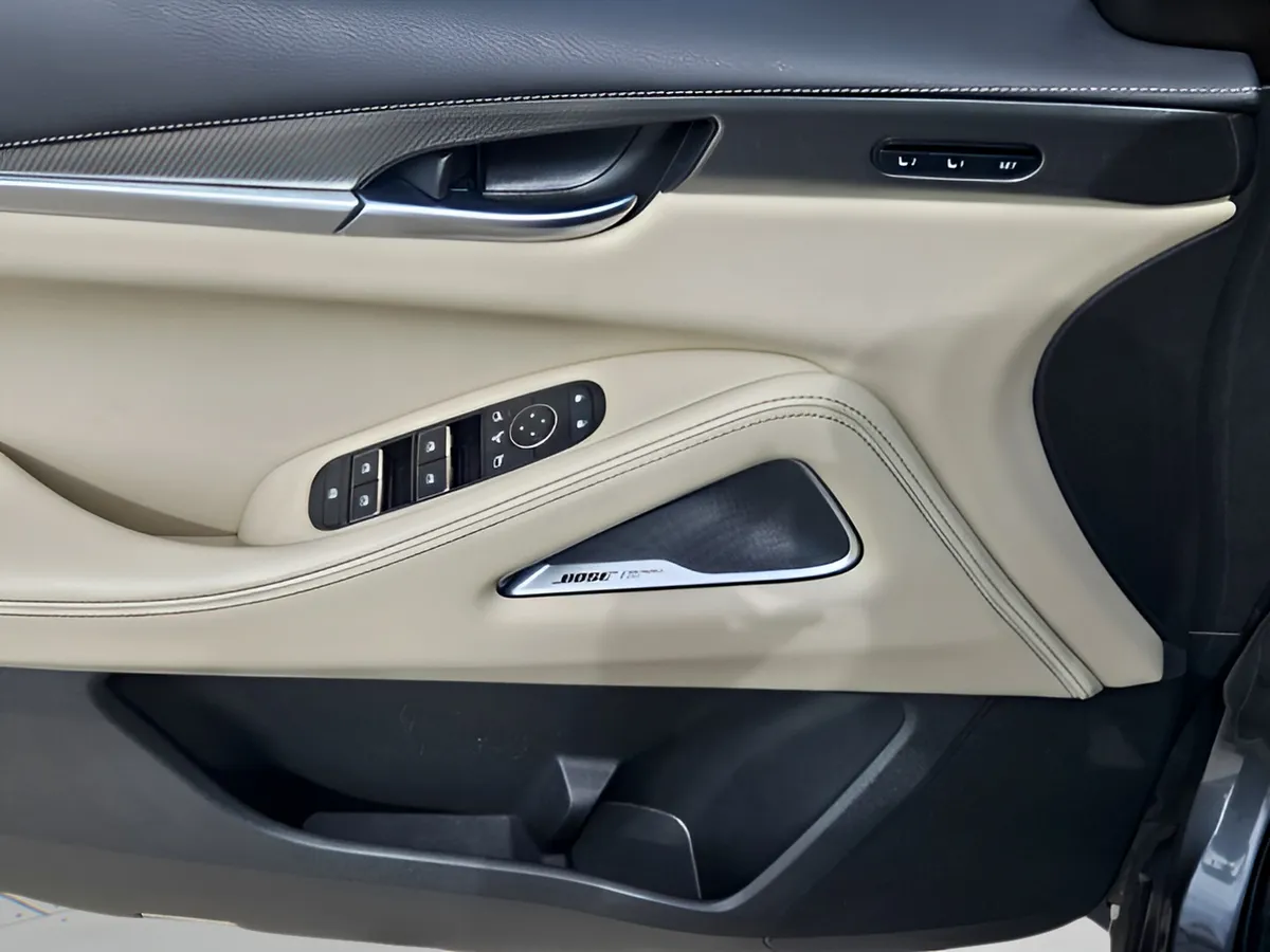 2022 INFINITI QX60 LUXE thumbnail 11