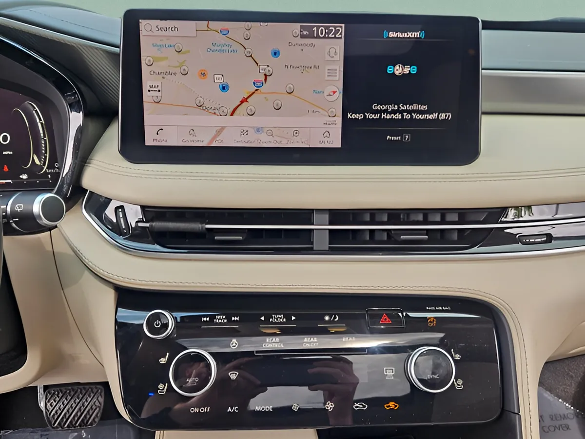 2022 INFINITI QX60 LUXE thumbnail 9
