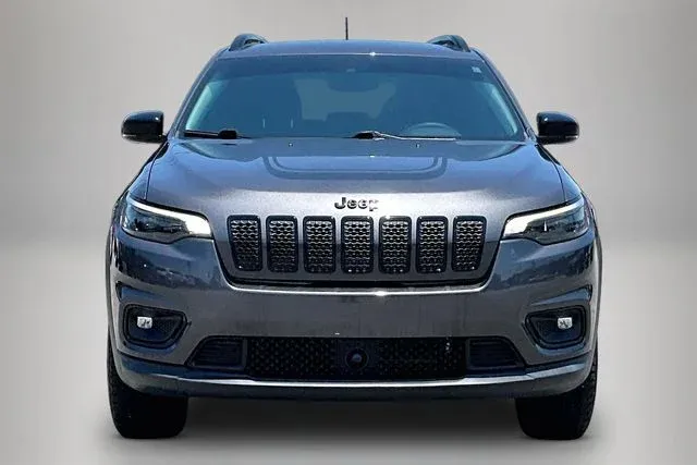 2022 Jeep Cherokee X thumbnail 3