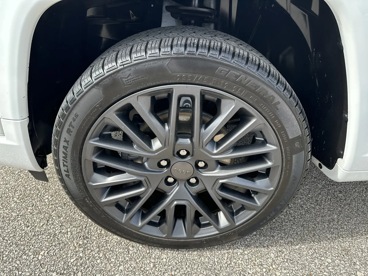 2022 Jeep Compass High Altitude thumbnail 13