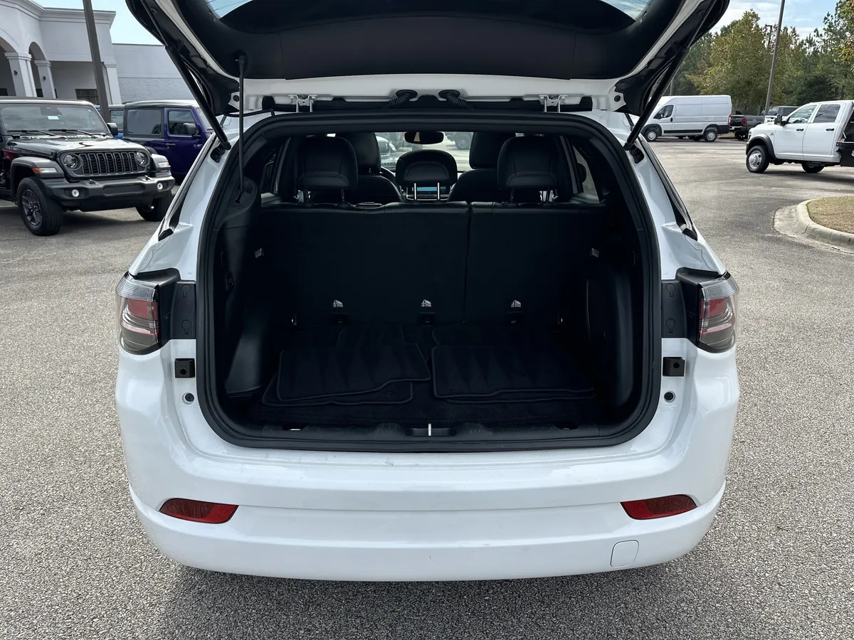 2022 Jeep Compass High Altitude thumbnail 20