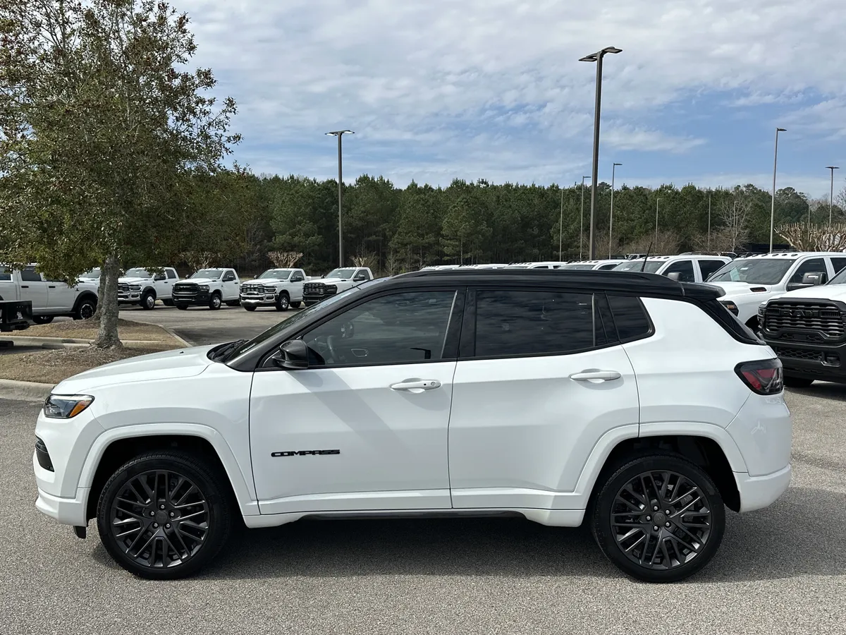2022 Jeep Compass High Altitude thumbnail 4