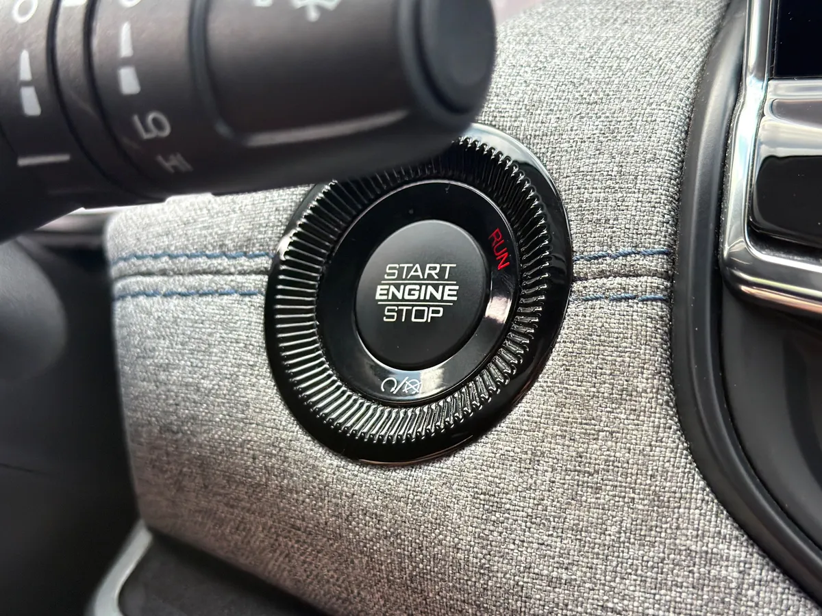 2022 Jeep Compass Latitude thumbnail 11