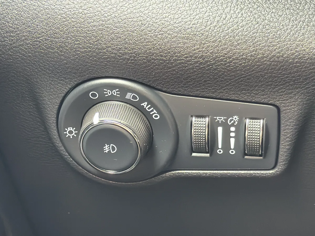 2022 Jeep Compass Trailhawk thumbnail 14
