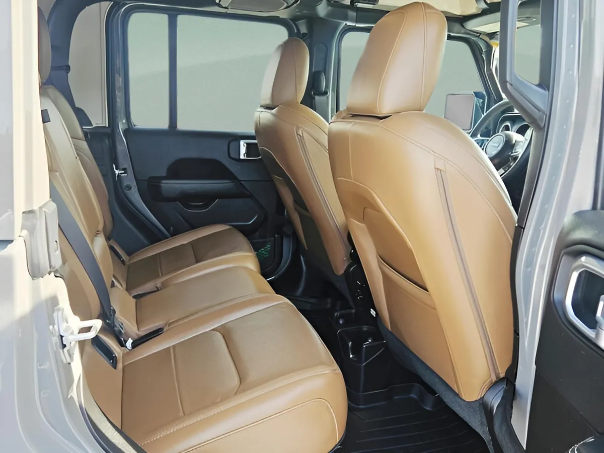 2022 Jeep Gladiator Overland thumbnail 14