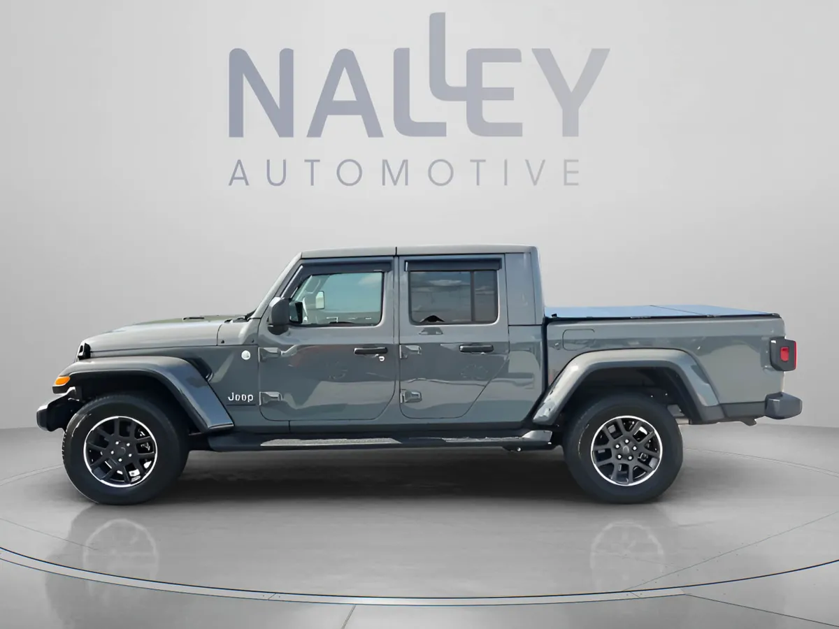 2022 Jeep Gladiator Overland thumbnail 2