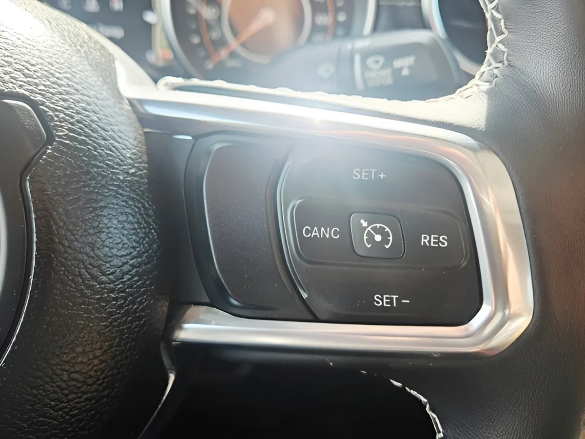 2022 Jeep Gladiator Overland thumbnail 26