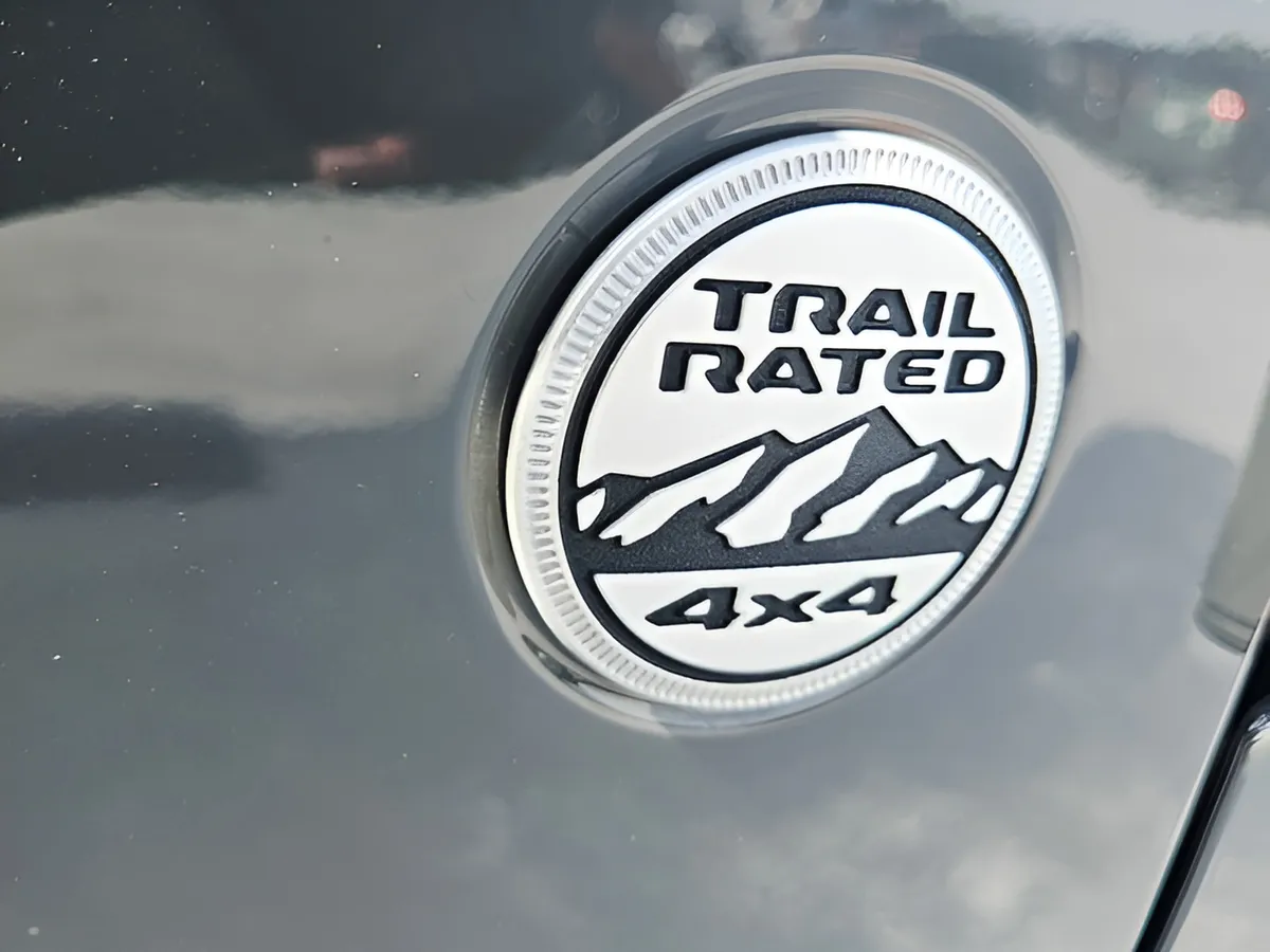 2022 Jeep Gladiator Overland thumbnail 32