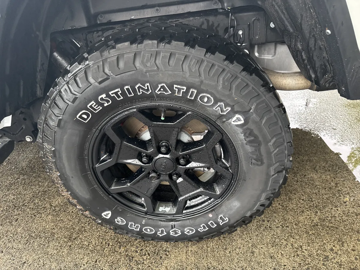 2022 Jeep Gladiator Willys thumbnail 21